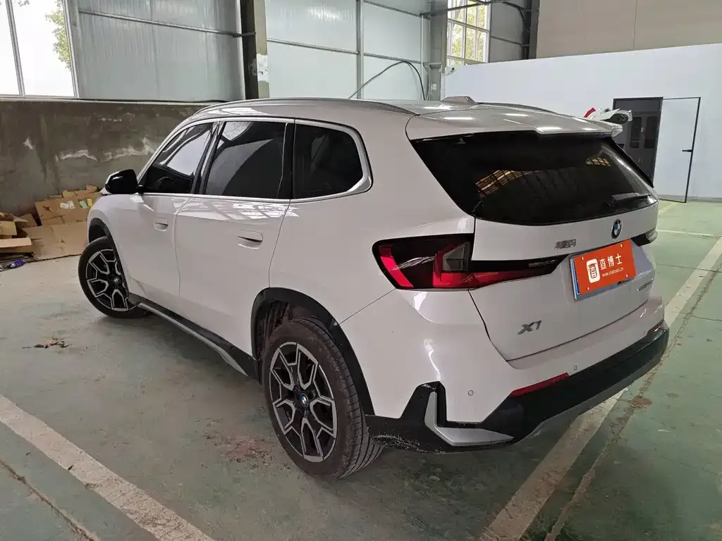 BMW X1 — фото 2