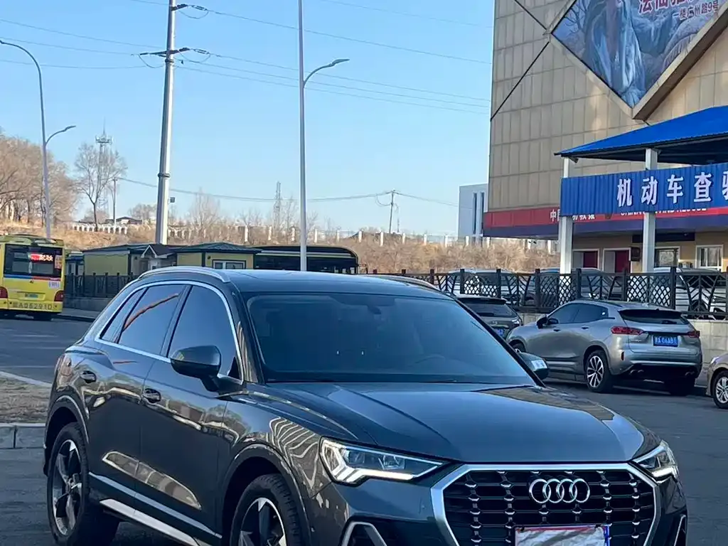 Audi Q3 2021 из CN, фото 2