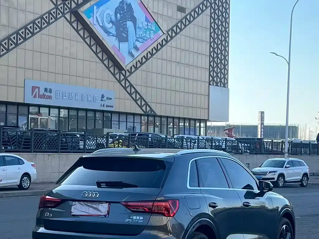 Audi Q3 2021 из CN, фото 4