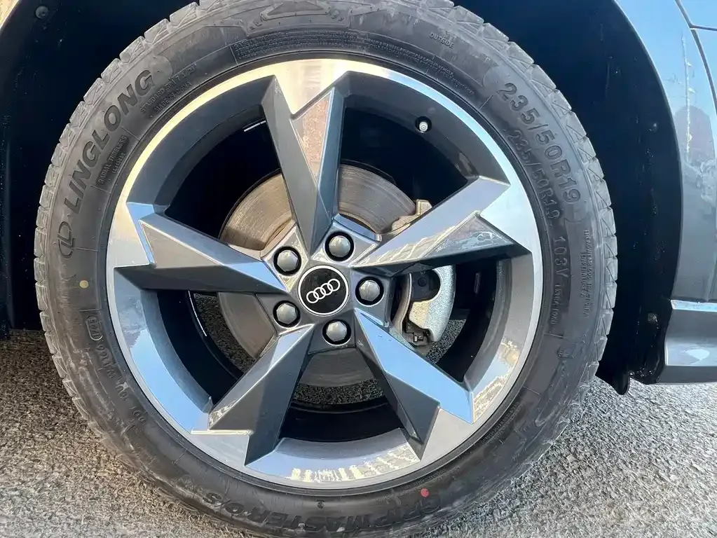 Audi Q3 2021 из CN, фото 10