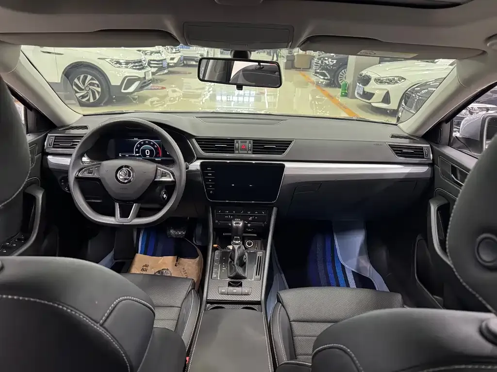 Skoda Superb 2024 из CN, фото 7