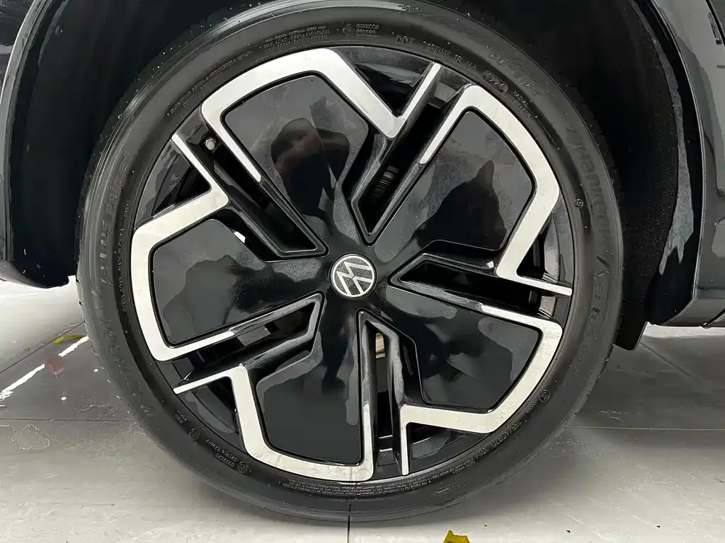 Volkswagen Tiguan L 2024 из CN, фото 8
