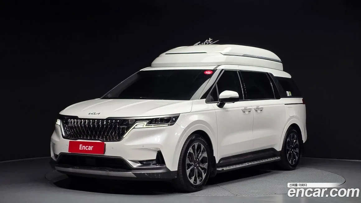 Kia Carnival — фото 1