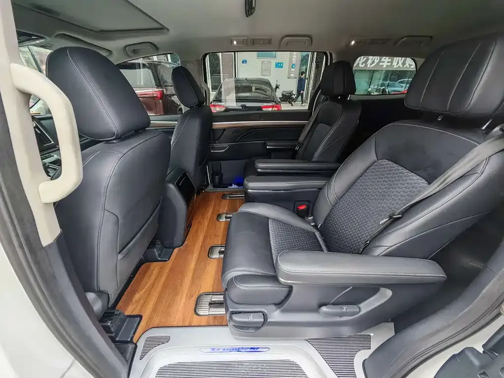 GAC Motor Trumpchi M8 — фото 4