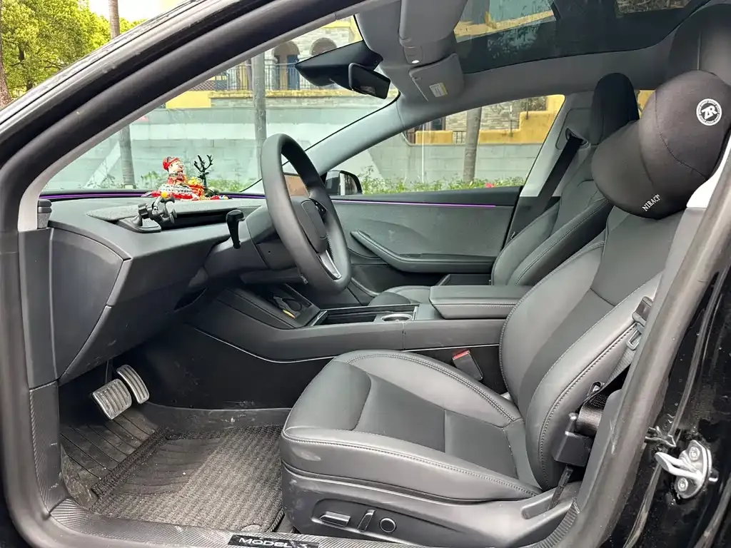 Tesla Model 3 — фото 4