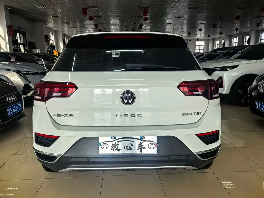Volkswagen T-Roc 2023 из CN, фото 7