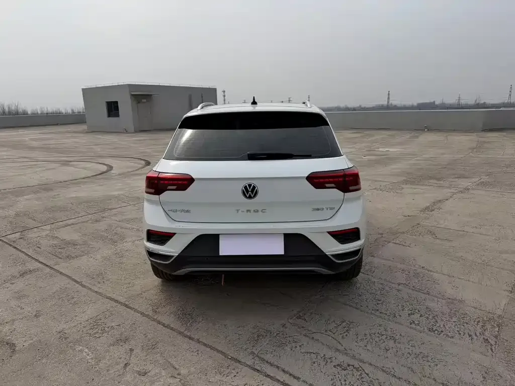 Volkswagen T-Roc 2022 из CN, фото 2