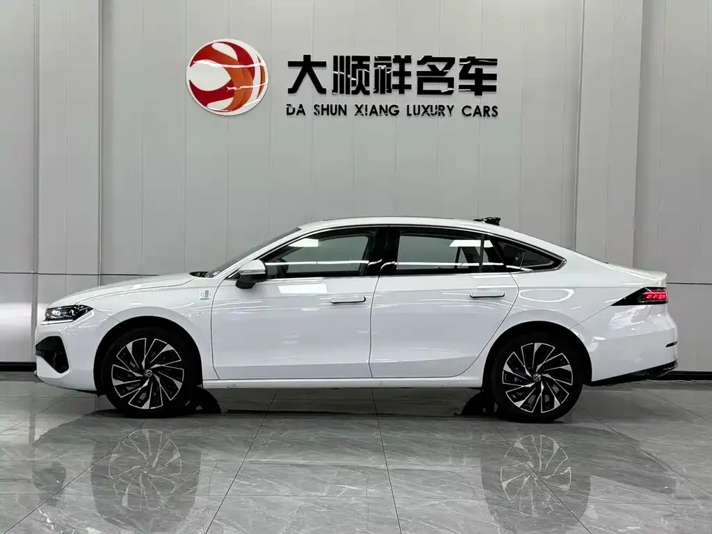 Volkswagen Sagitar 2025 из CN, фото 6