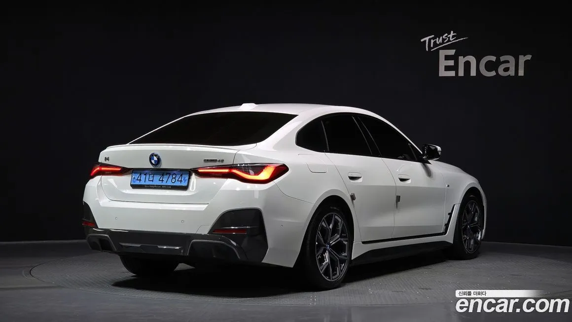 BMW i4 2023 из KR, фото 9