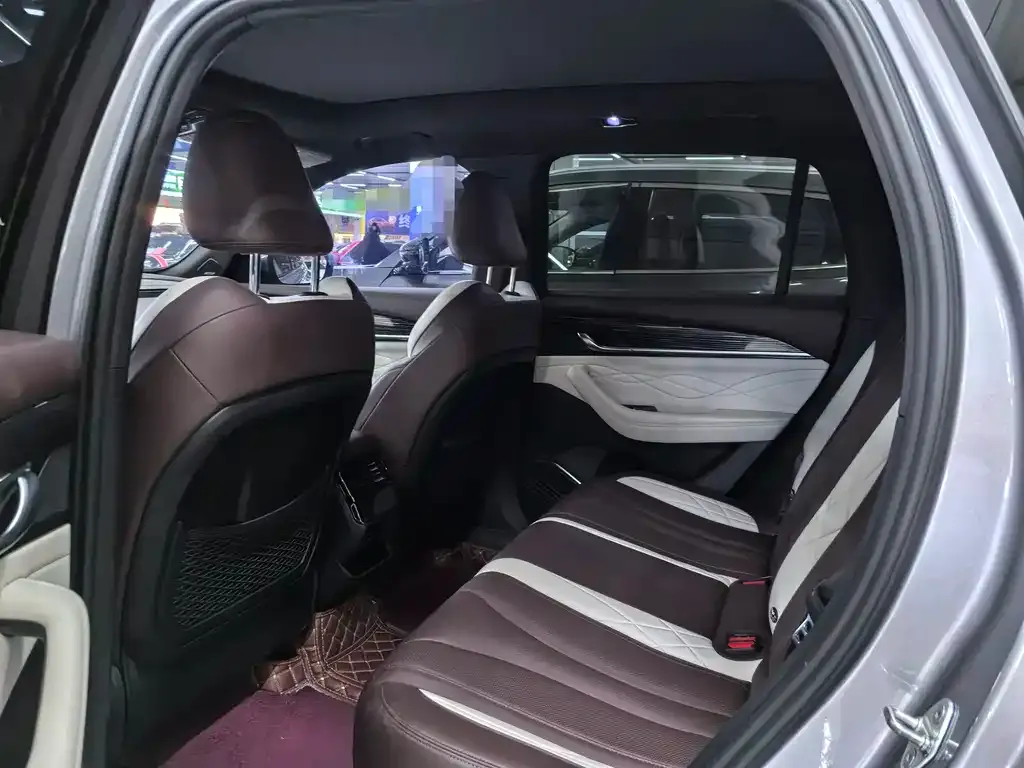 Geely Xingyue L 2022 из CN, фото 5