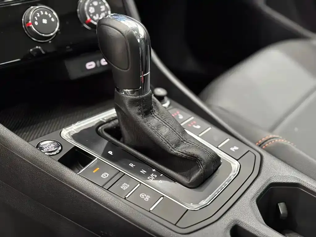 Volkswagen Bora 2022 из CN, фото 10