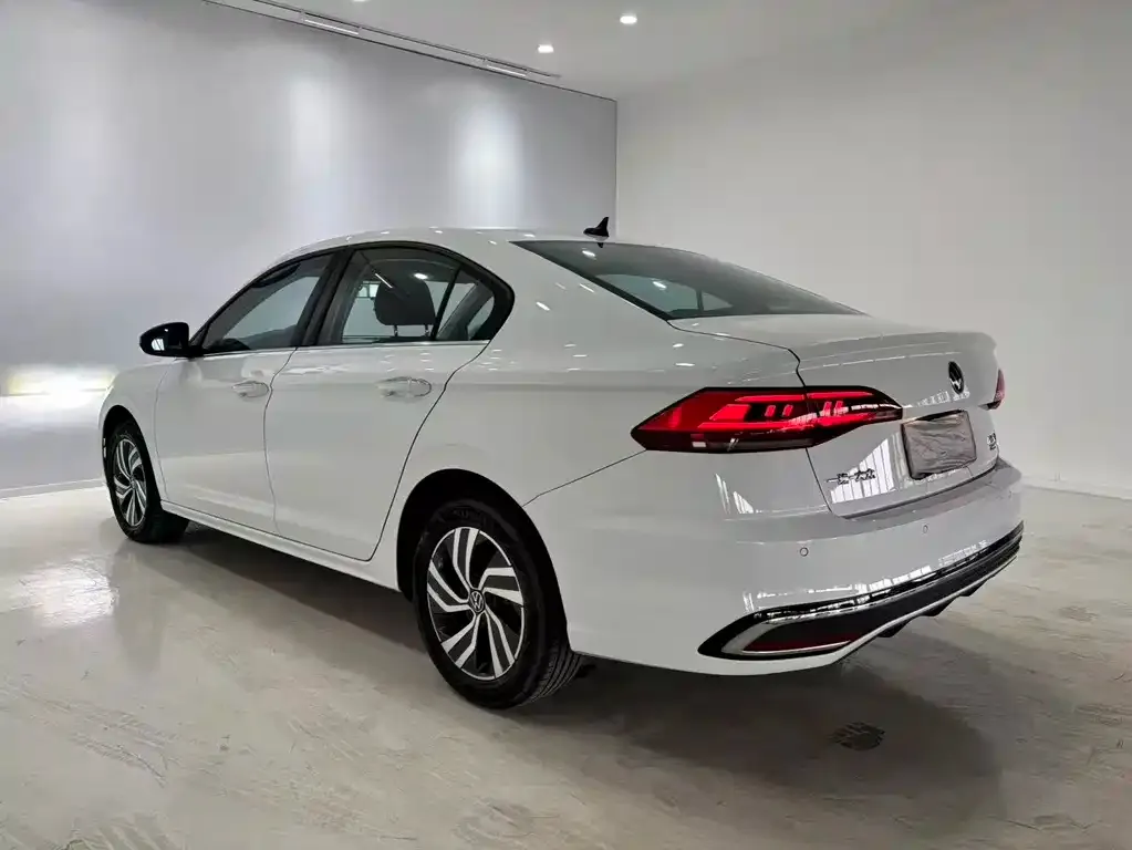 Volkswagen Bora 2022 из CN, фото 8