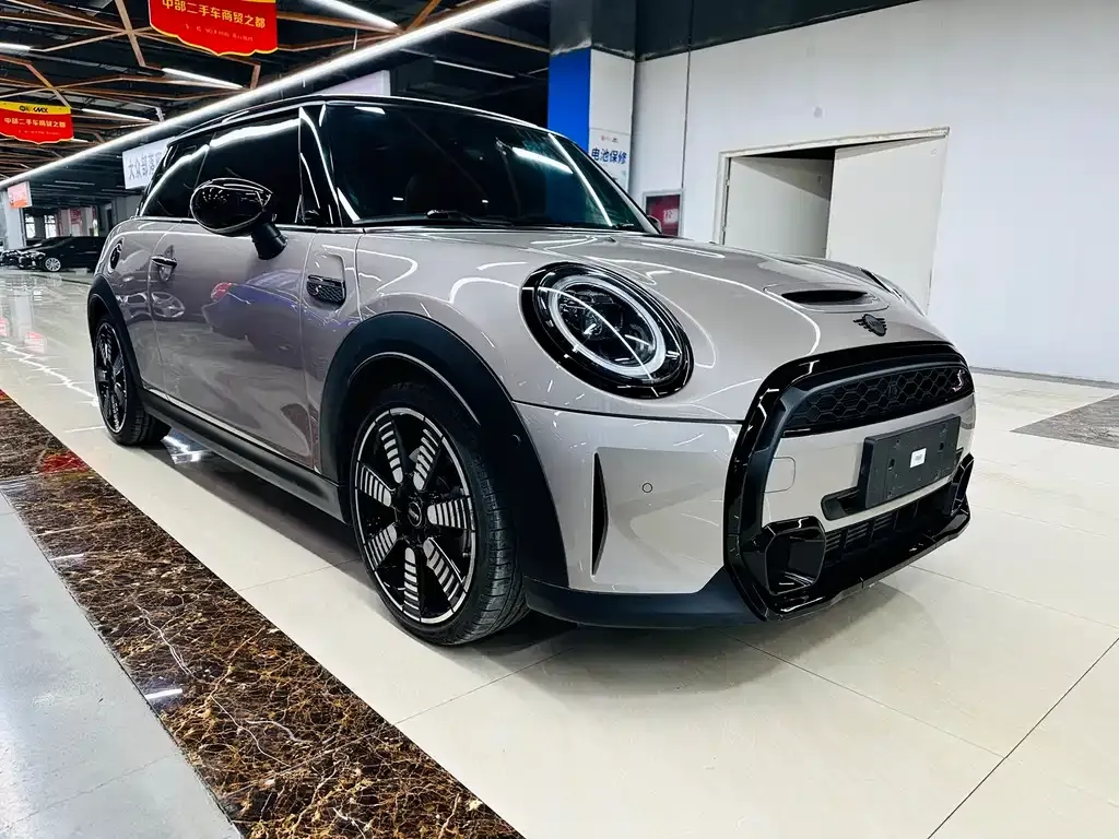 MINI Cooper (3-door) 2024 из CN, фото 8