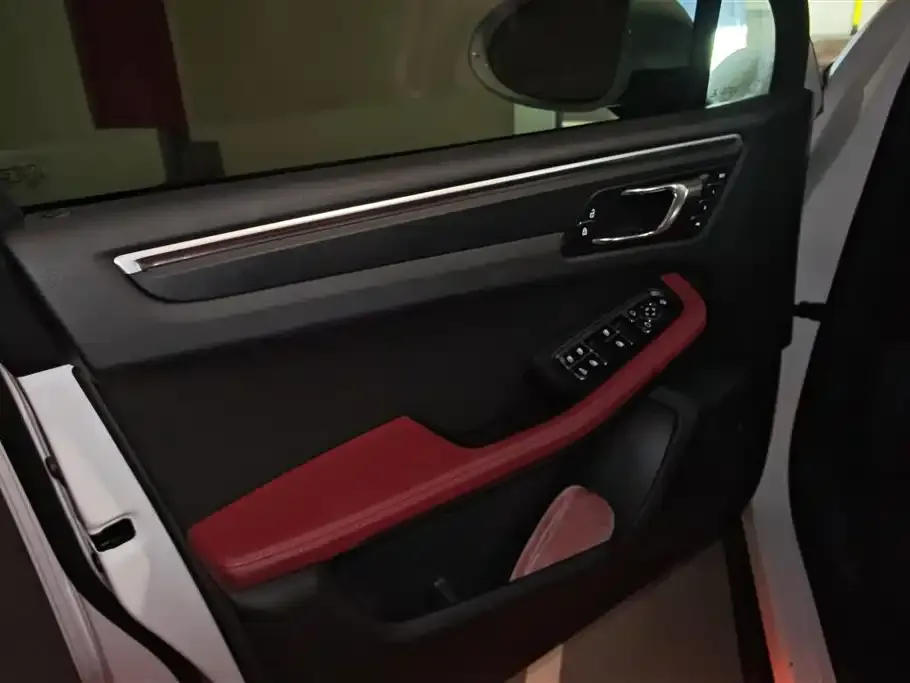 Porsche Macan 2022 из CN, фото 7