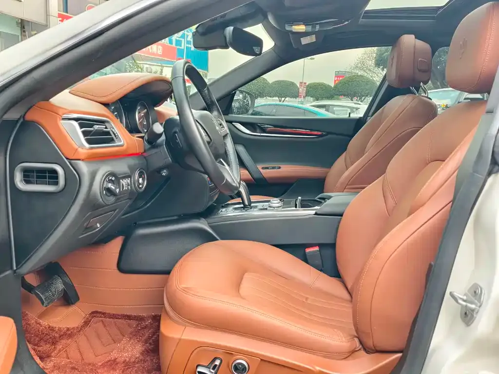 Maserati Ghibli 2023 из CN, фото 3