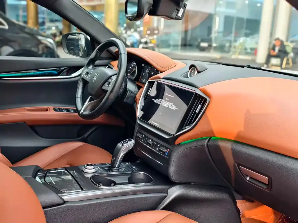 Maserati Ghibli 2023 из CN, фото 4