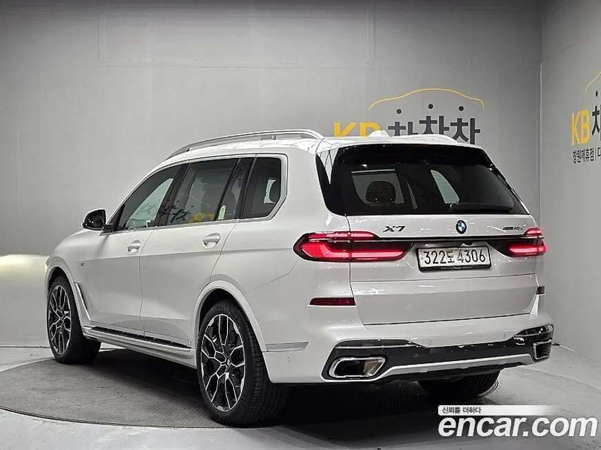 BMW X7 — фото 10