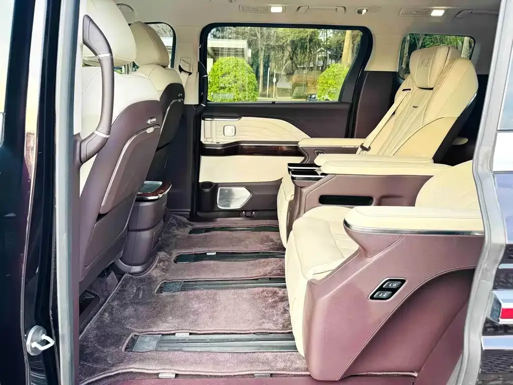 Hongqi HQ9 2023 из CN, фото 7