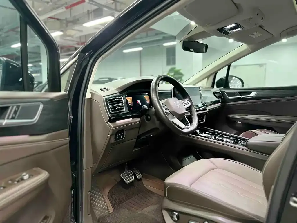 Volkswagen Viloran 2023 из CN, фото 2