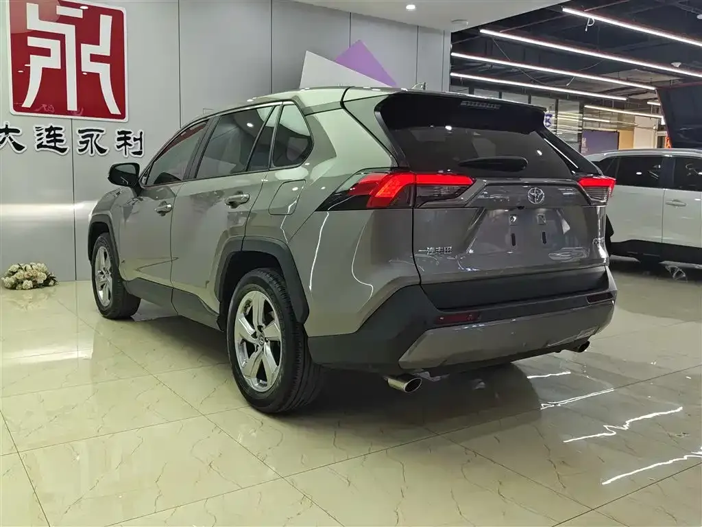 Toyota RAV4 2022 из CN, фото 6