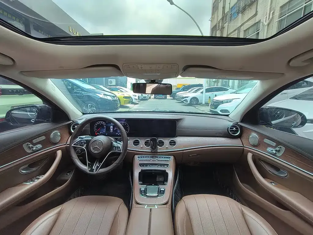 Mercedes-Benz E-Class 2023 из CN, фото 3
