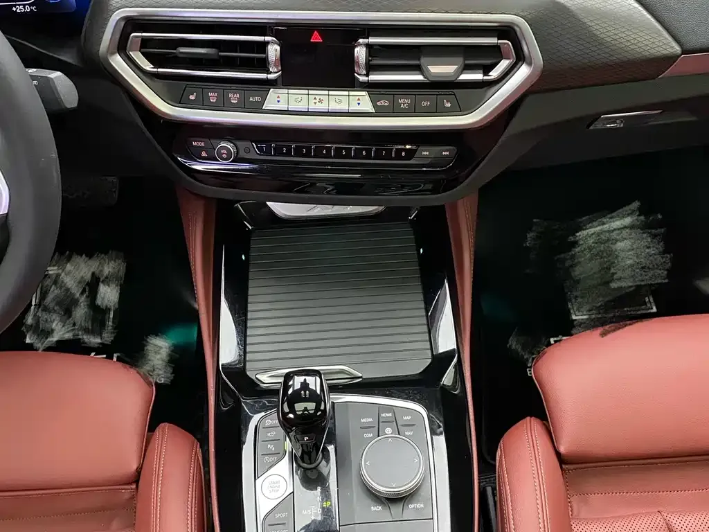 BMW X4 2024 из CN, фото 3