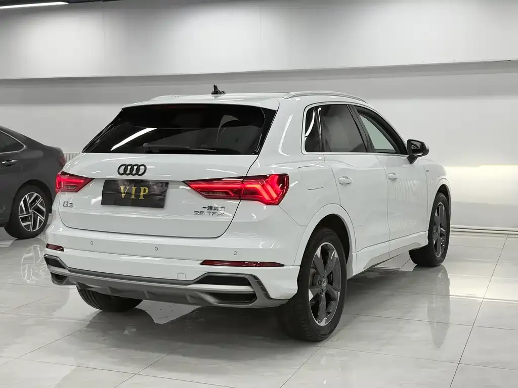 Audi Q3 — фото 4