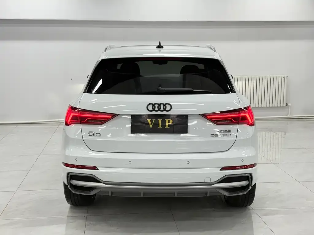 Audi Q3 — фото 7