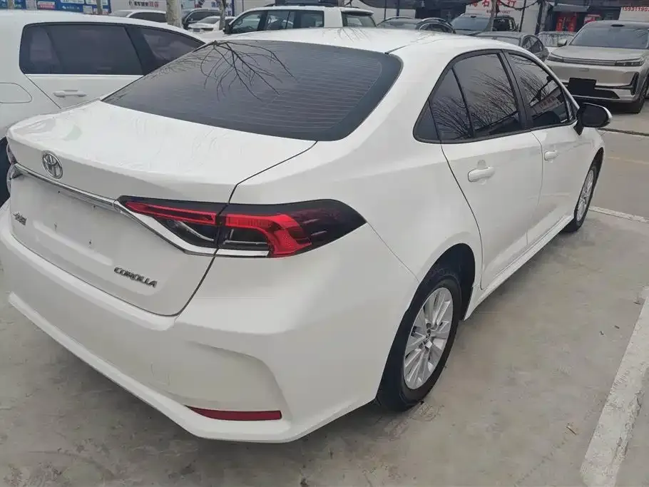 Toyota Corolla 2023 из CN, фото 5