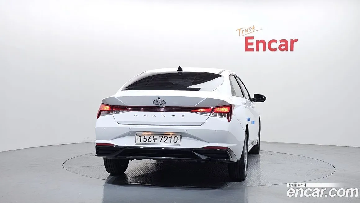 Hyundai AVANTE — фото 2