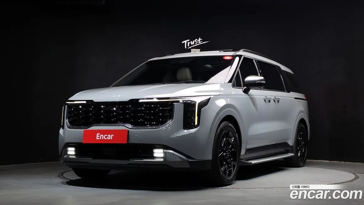 Kia Carnival 7-Seater Gravity