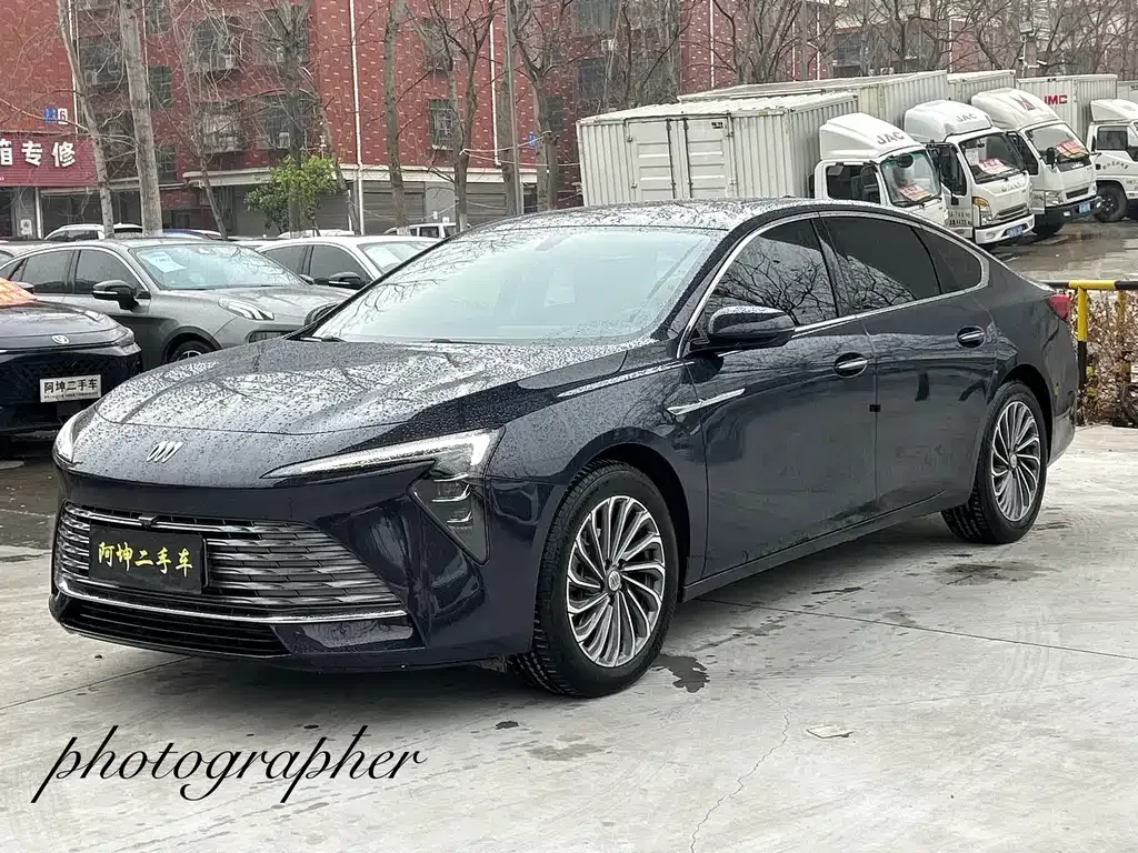 Buick LaCrosse 2023 из CN, фото 1