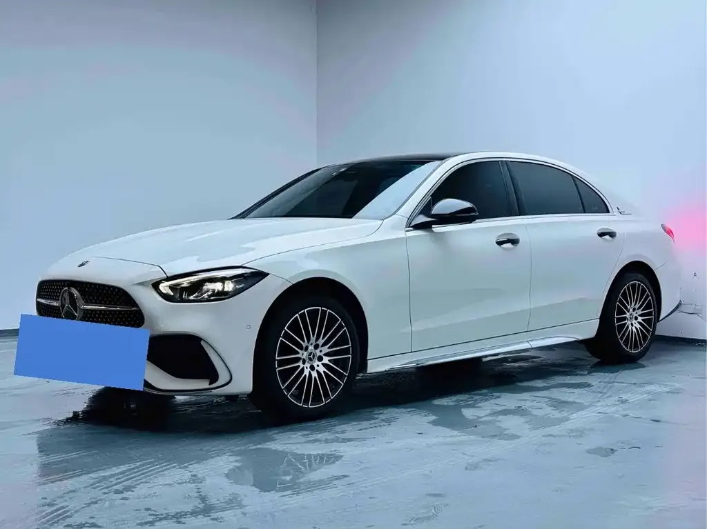 Mercedes-Benz C-Class — фото 1