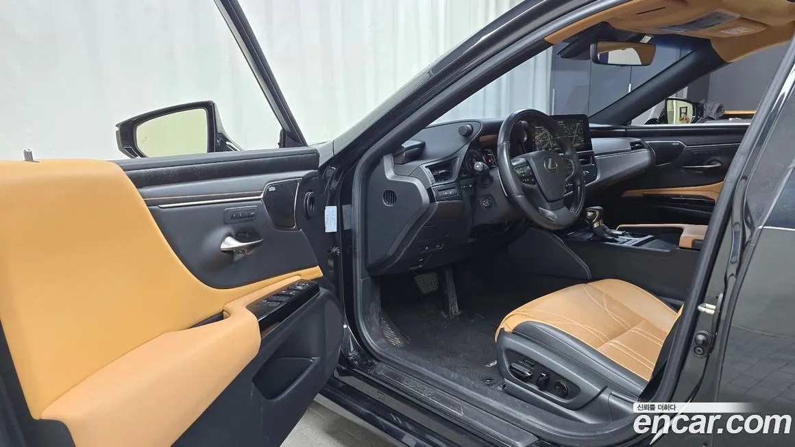 Lexus ES 2023 из KR, фото 9