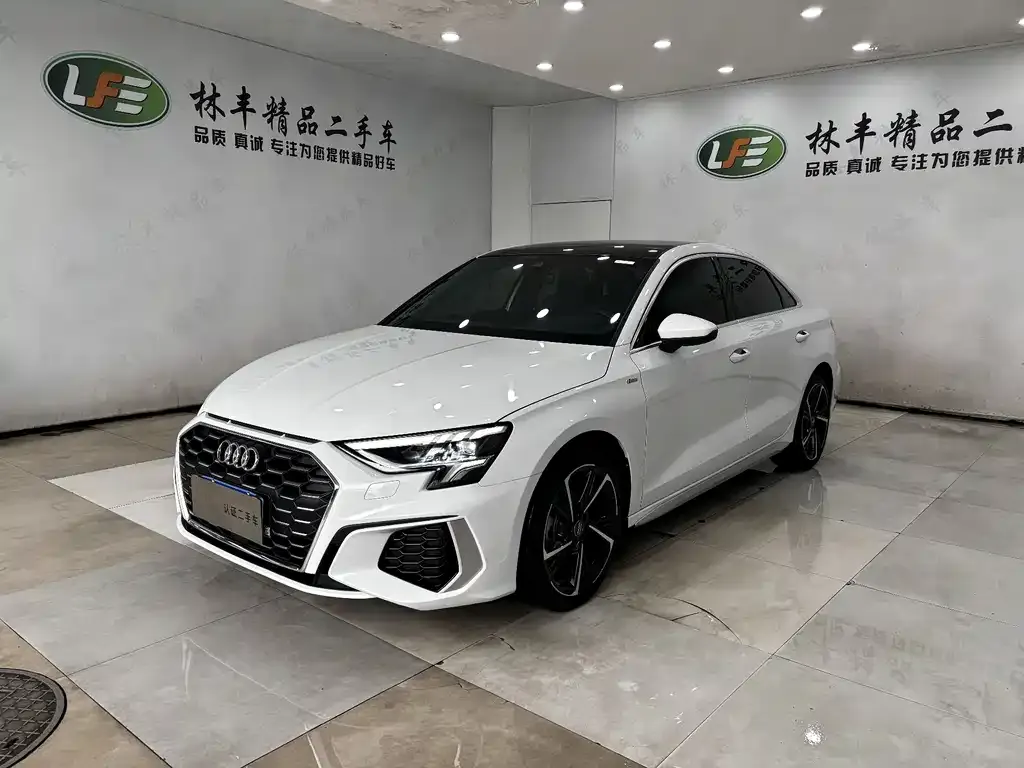 Audi A3 2022 из CN, фото 1