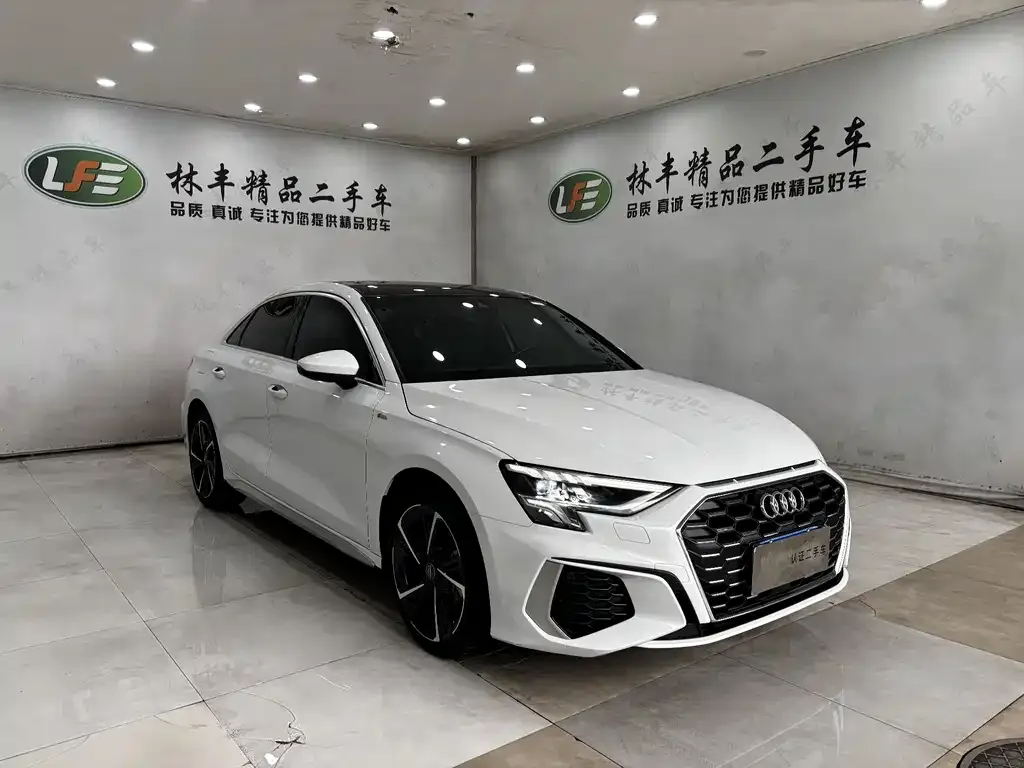 Audi A3 2022 из CN, фото 10