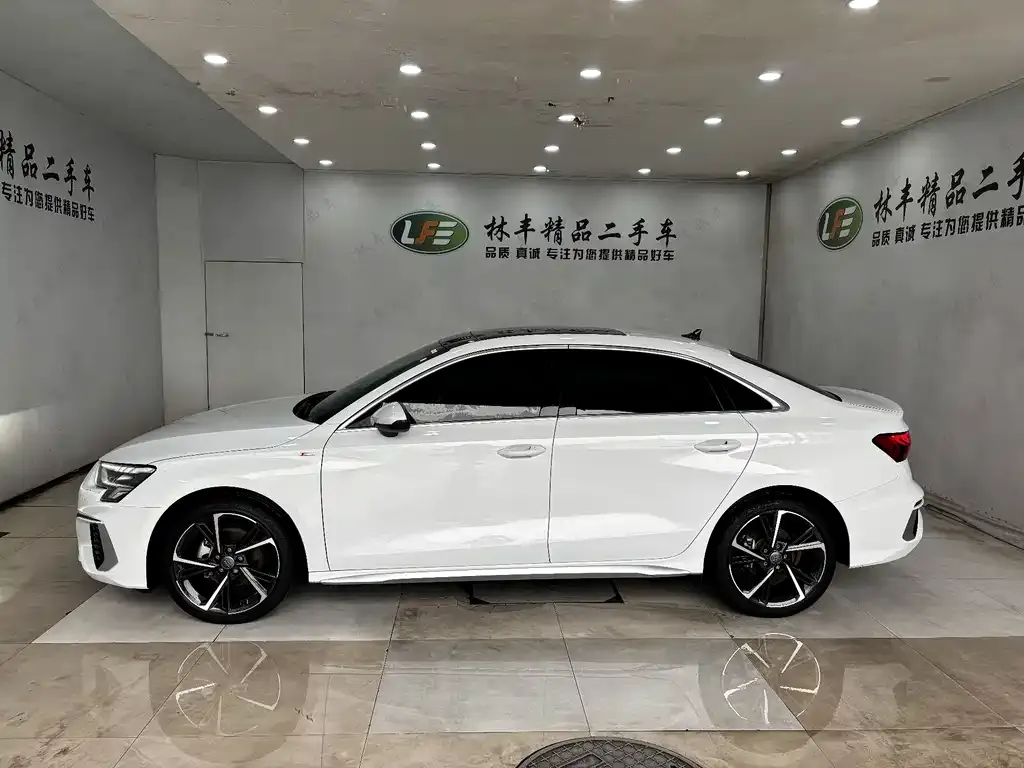 Audi A3 2022 из CN, фото 7