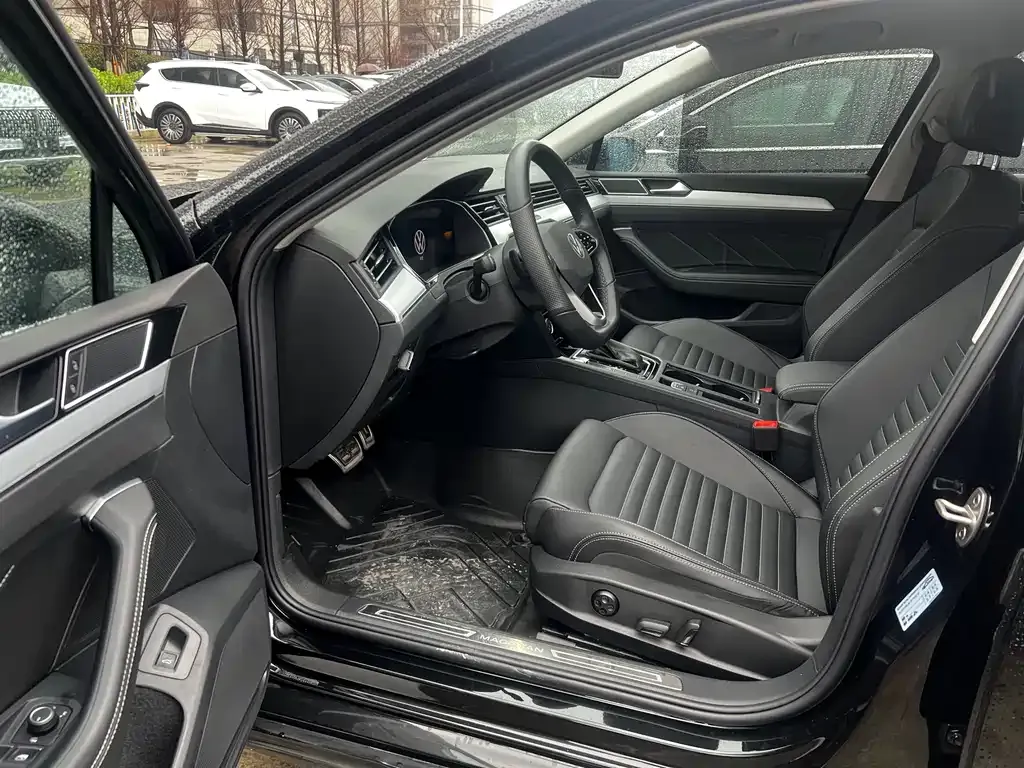 Volkswagen Magotan 2025 из CN, фото 6