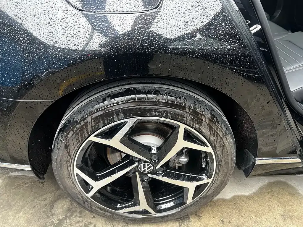 Volkswagen Magotan 2025 из CN, фото 7