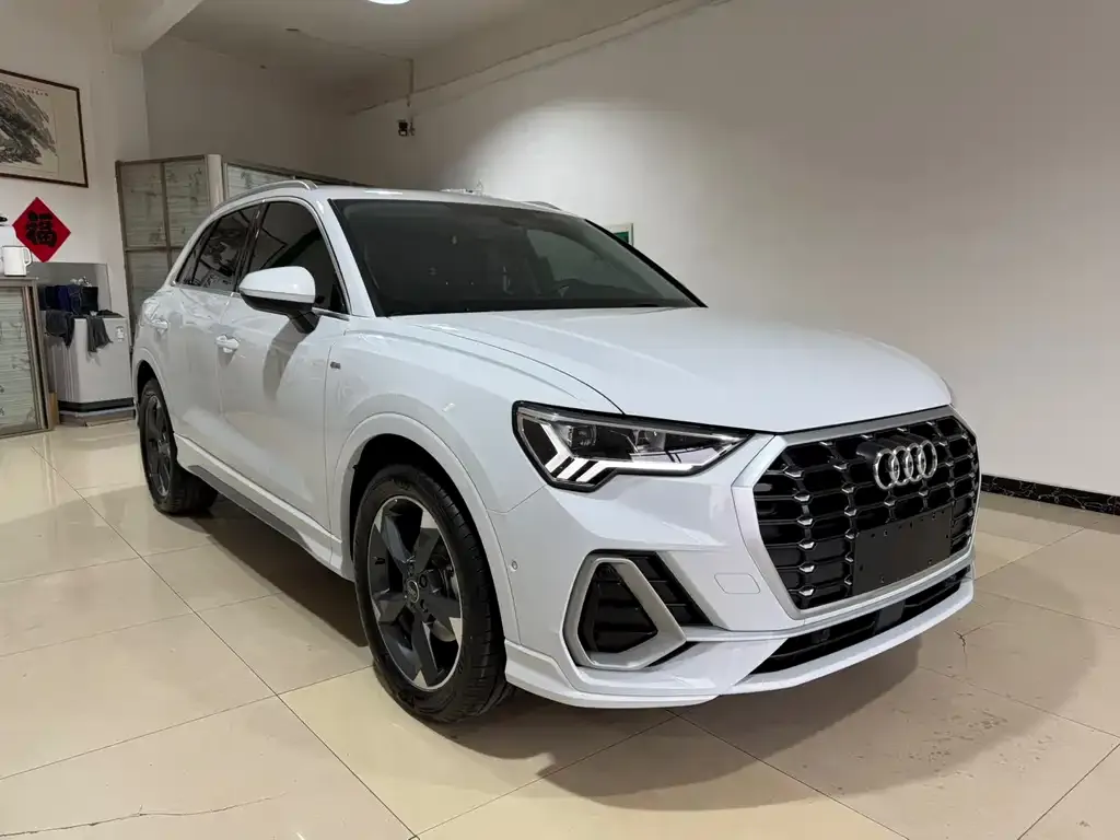 Audi Q3 2023 из CN, фото 5