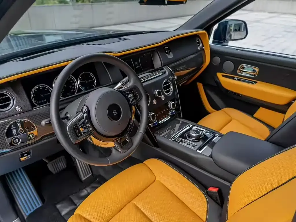 Rolls-Royce Cullinan 2021 из CN, фото 6