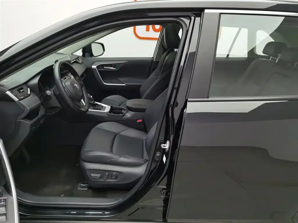 Toyota Wildlander 2023 из CN, фото 10