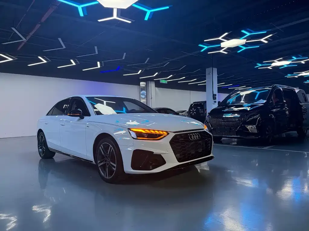 Audi A4L 2022 из CN, фото 7