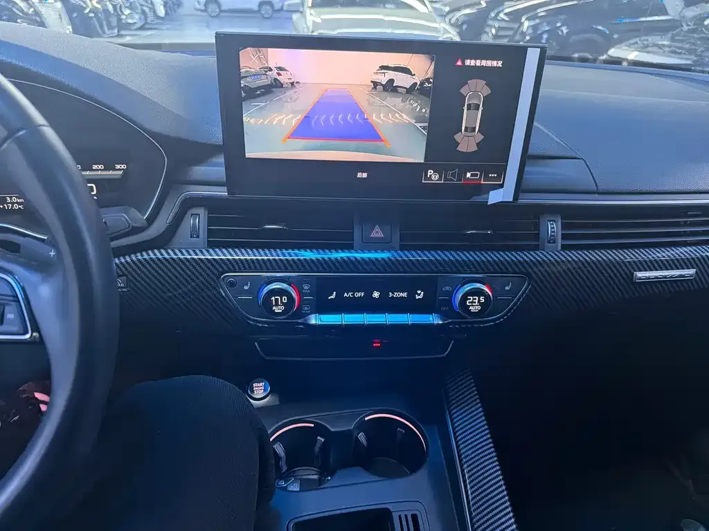 Audi A4L 2022 из CN, фото 4