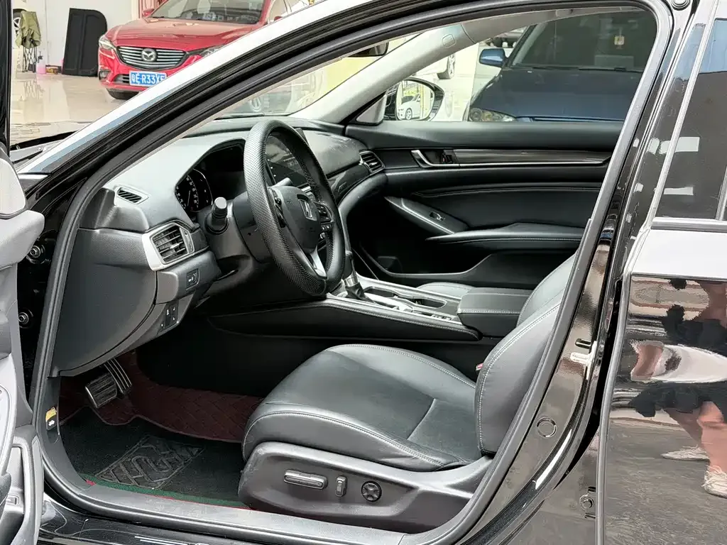 Honda Accord 2023 из CN, фото 7