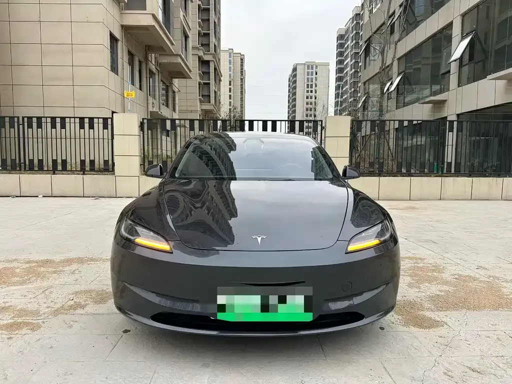 Tesla Model 3 — фото 6