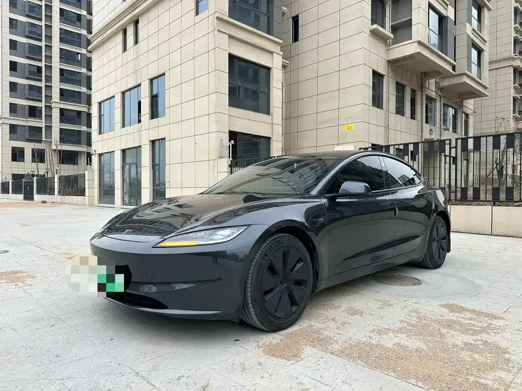 Tesla Model 3 — фото 3