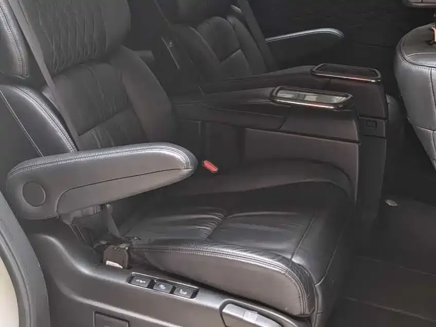 Honda Elysion 2022 из CN, фото 5