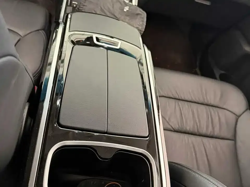 Honda Elysion 2022 из CN, фото 4