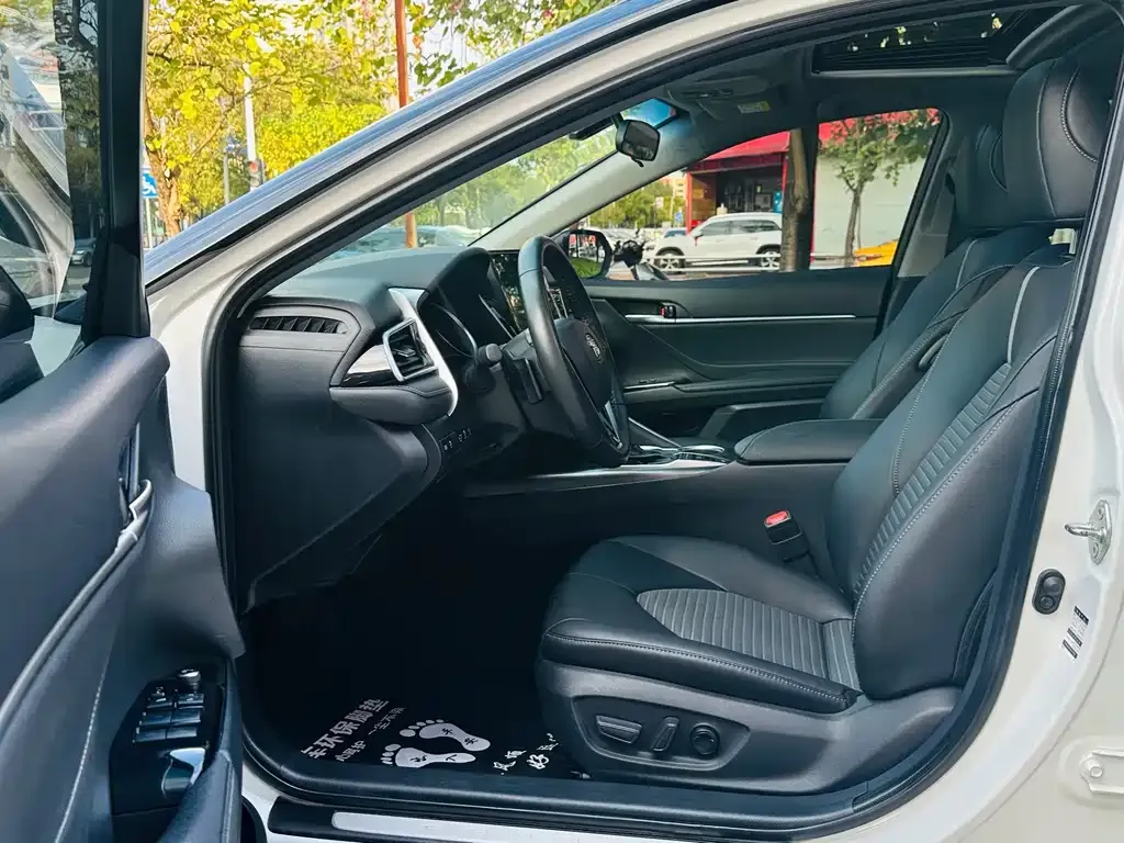 Toyota Camry 2022 из CN, фото 6